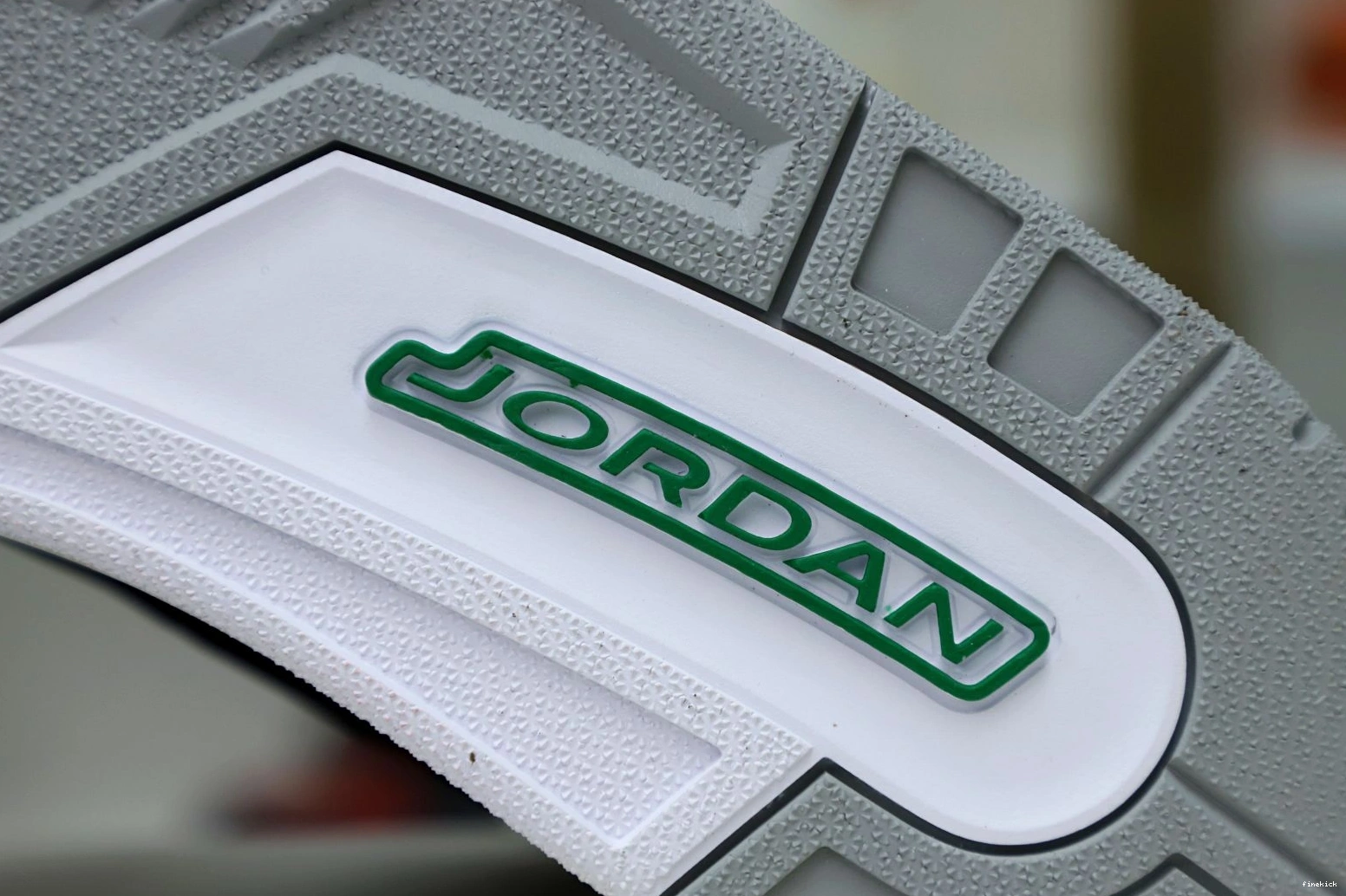 AIR GREEN JORDAN 3 PINE 0904